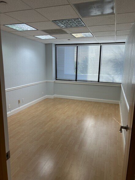 More Photos Of 4700 NW Boca Raton Blvd, Boca Raton Office For Sale