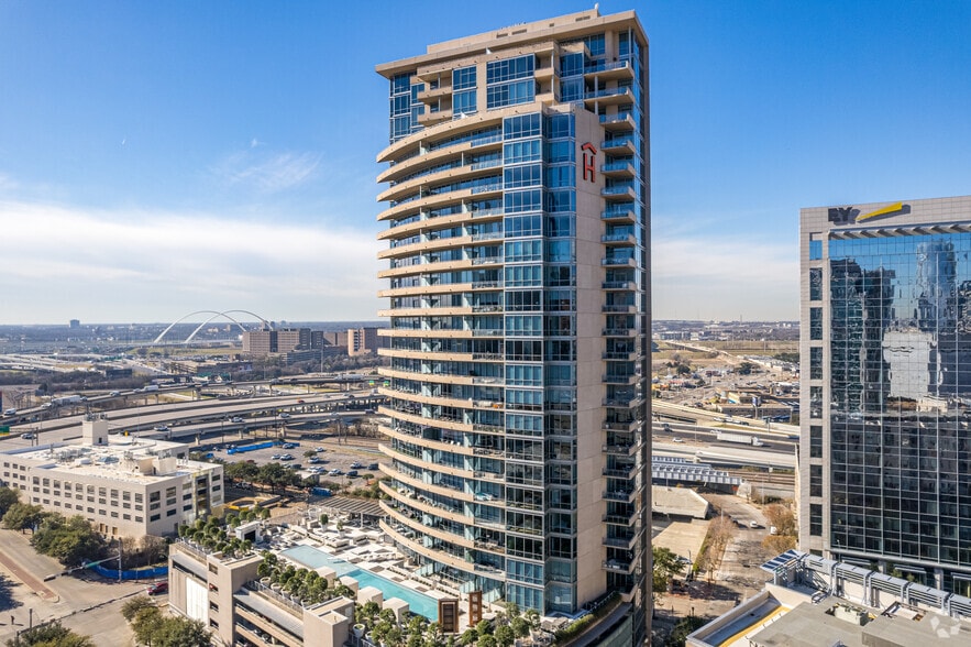 More Photos Of 2200 Victory Ave, Dallas Apartments For Lease