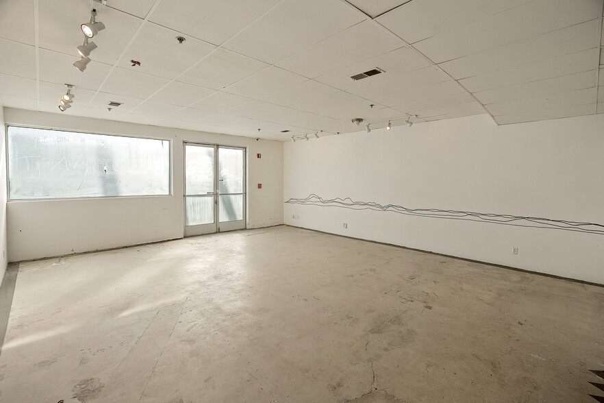More Photos Of 3111 Ocean Front Walk, Marina Del Rey Apartments For Sale