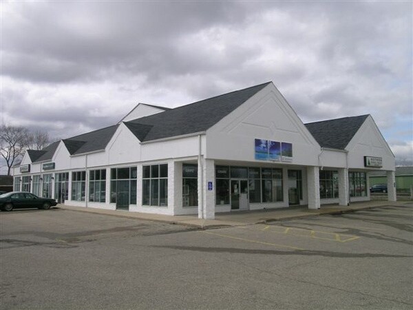 More Photos Of 703-707 W Superior St, Wayland Freestanding For Lease