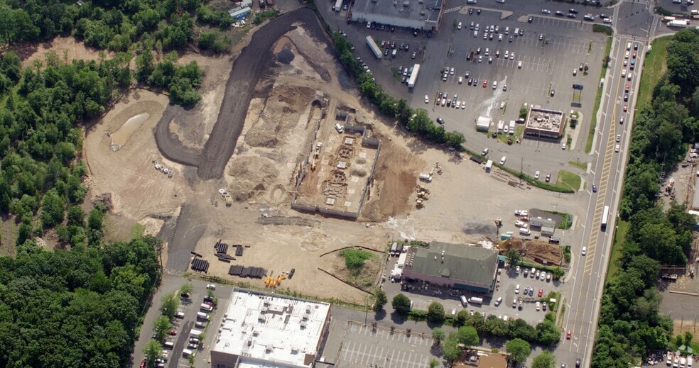 More Photos Of 33 Route 59, Monsey Office For Lease