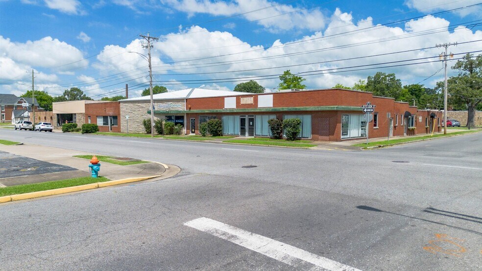 Primary Photo Of 703 Jefferson St, Paducah Office For Sale
