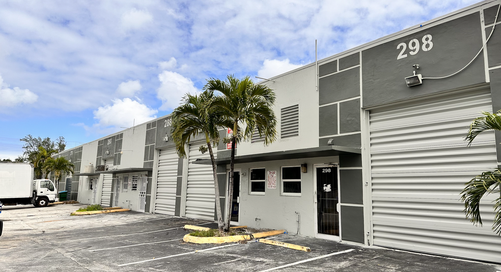 Primary Photo Of 270 W 79th Pl, Hialeah Warehouse For Lease