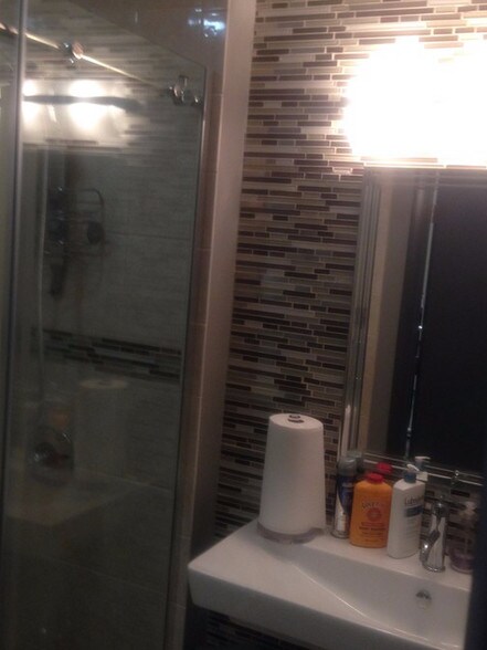 More Photos Of 221-321 Sunset Park Dr, Herndon Flex For Sale