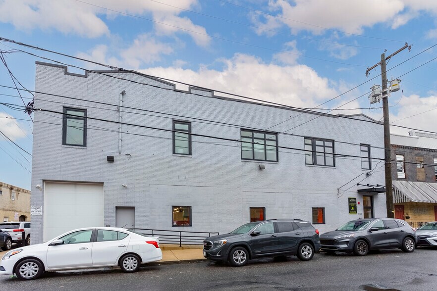 More Photos Of 1710 W Passyunk Ave, Philadelphia Flex For Lease