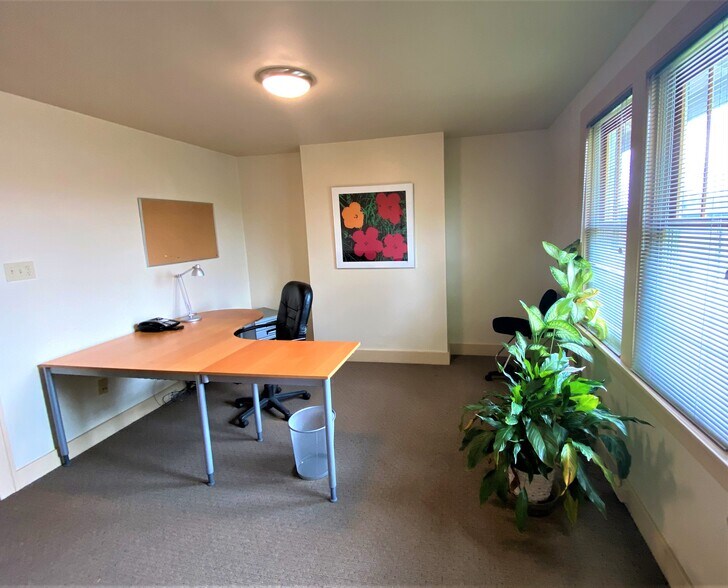 More Photos Of 206 Monroe St, Monroeville Office For Lease