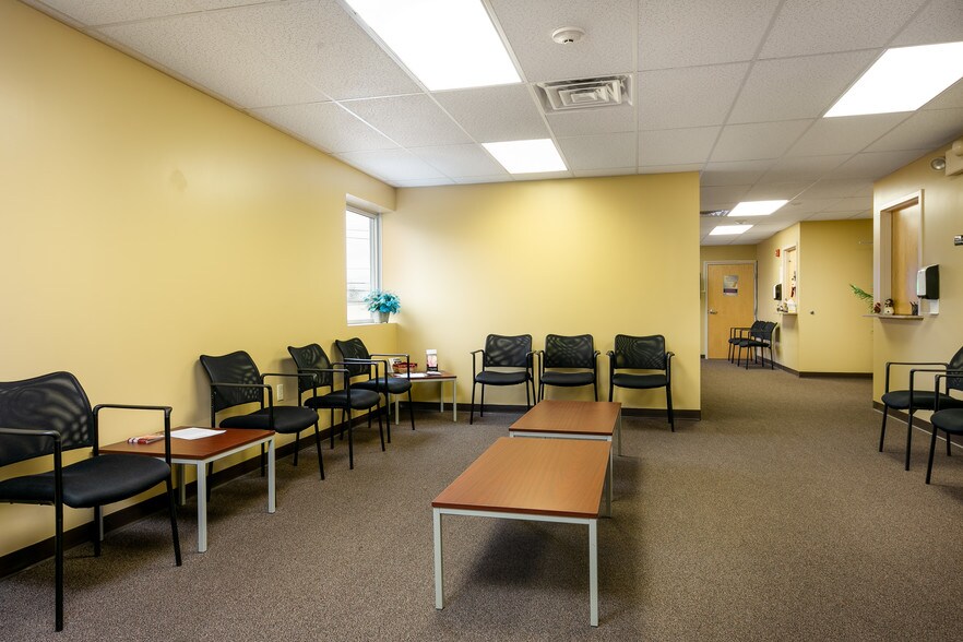 More Photos Of 1195 N Main St, Providence Medical For Lease
