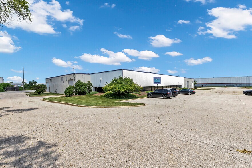 Primary Photo Of 1200 E Devon Ave, Elk Grove Village Warehouse For Lease