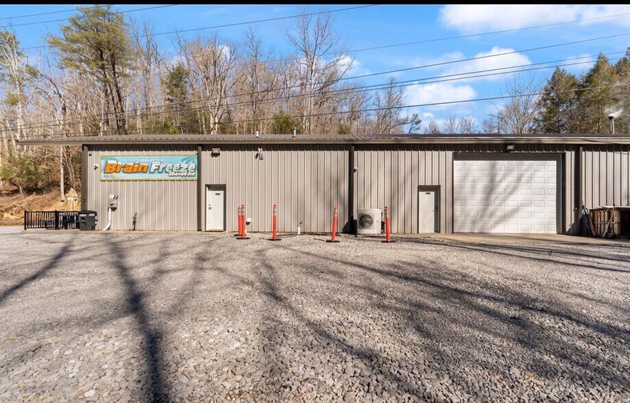 More Photos Of 332 Highway 3400 hwy, Jenkins Industrial For Sale