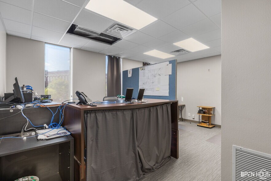 More Photos Of 915 9th St, Wichita Falls Office For Sale