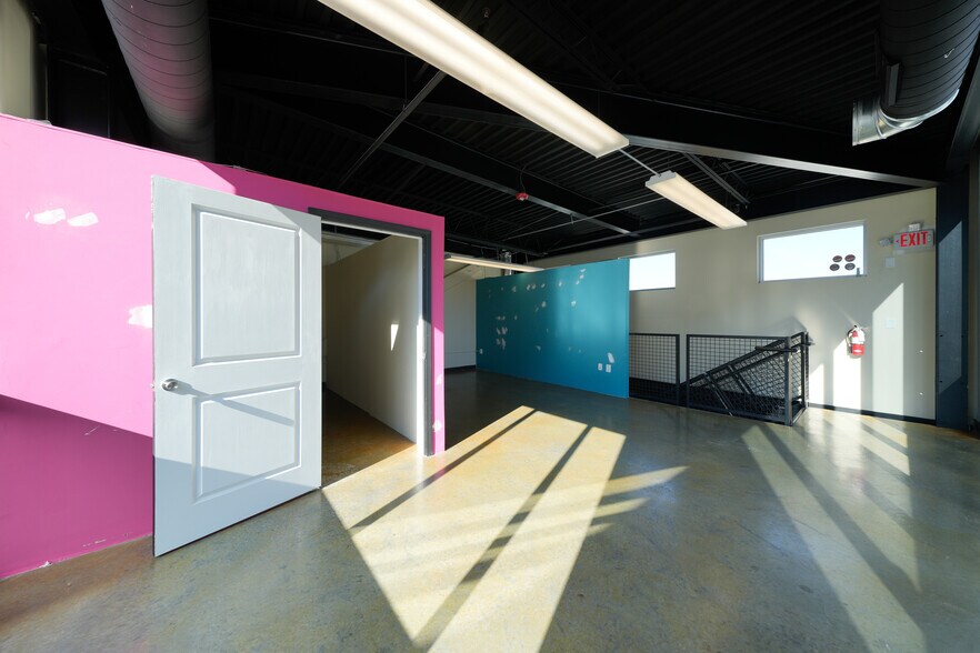 More Photos Of 214 W Tremont Ave, Charlotte Office For Lease