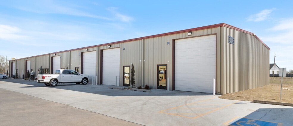 Primary Photo Of 9315 W Reno Ave, Oklahoma City Warehouse For Lease