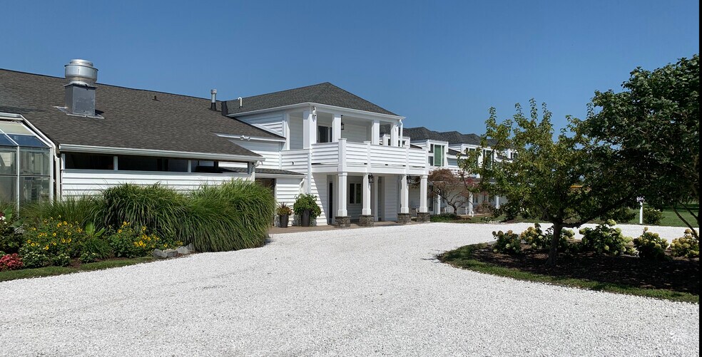 More Photos Of 21384 Coopertown Rd, Tilghman Hotel For Sale