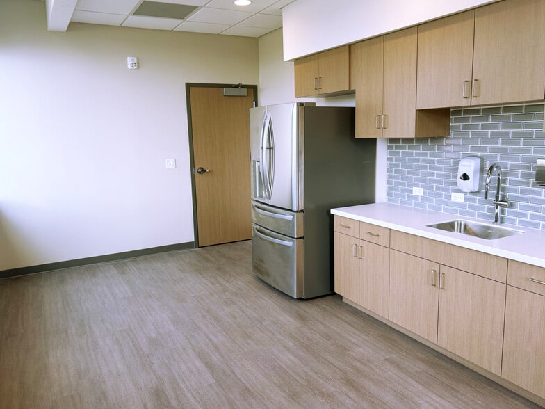 More Photos Of 3583 W 9800 S, South Jordan Medical For Sale