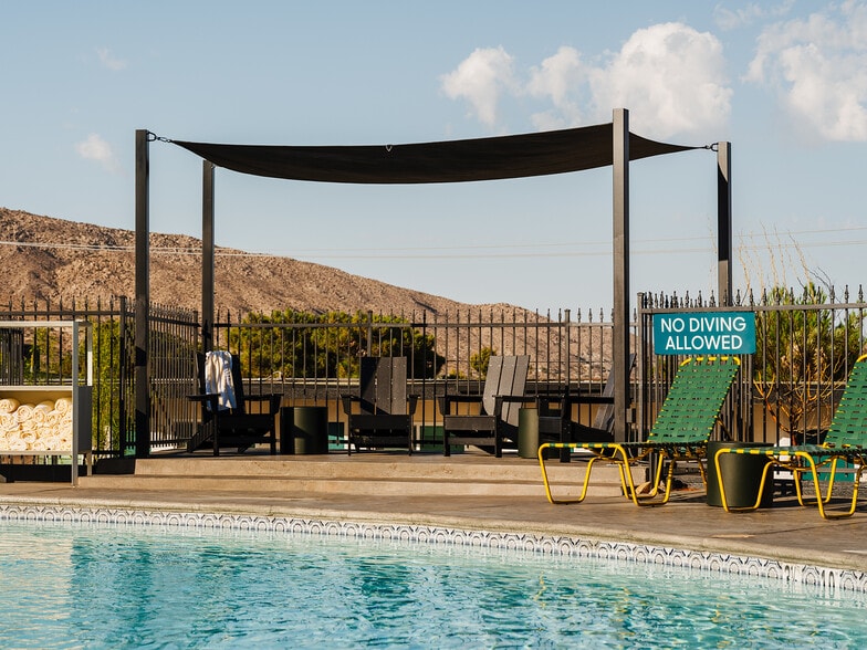 More Photos Of 54850 29 Palms Hwy, Yucca Valley Hotel For Sale