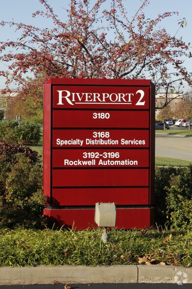 More Photos Of 3152-3198 Riverport Tech Center Dr, Maryland Heights Research And Development For Lease
