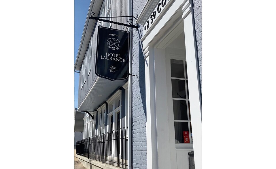 More Photos Of 2 S Court St, Luray Hotel For Sale