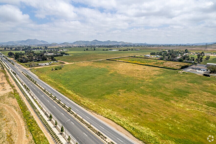 More Photos Of 25245 Ethanac Rd, Menifee Land For Sale