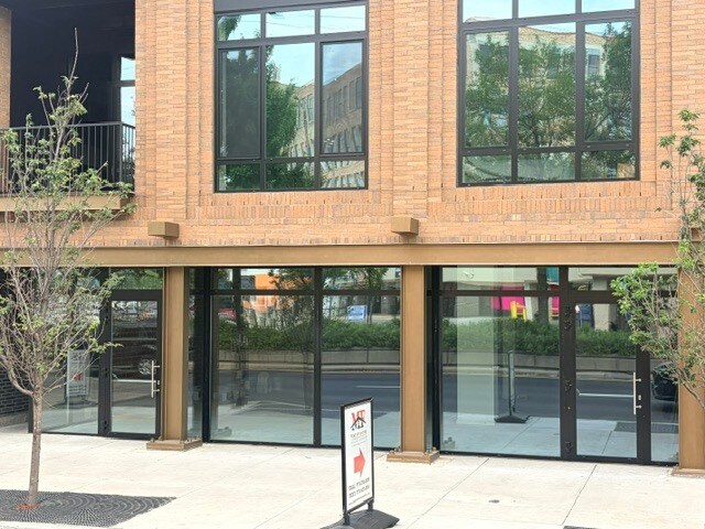 More Photos Of 1257-1301 N Ashland Ave, Chicago Storefront For Lease