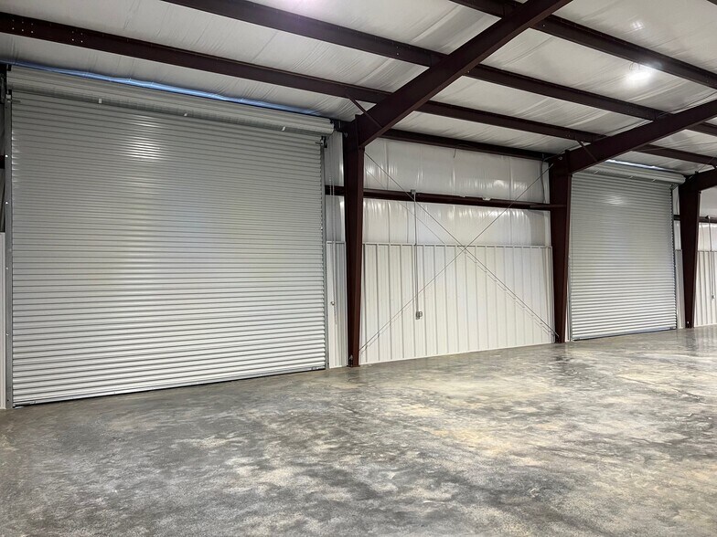 More Photos Of 1200 Commerce St, Madison Warehouse For Lease