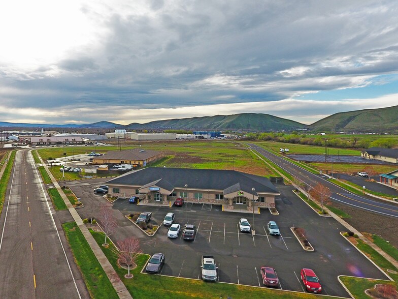 12361240 Ahtanum Ridge Dr, Yakima, WA 98903 Medical Office For Lease