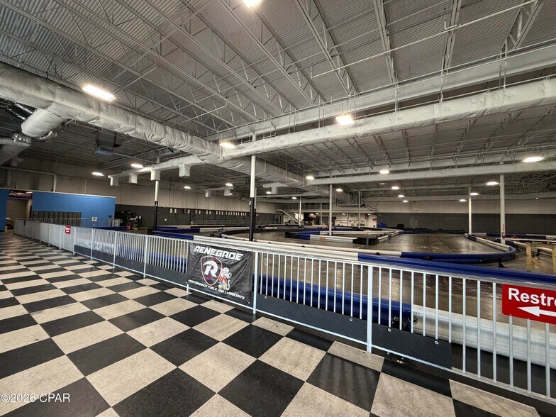 More Photos Of 7099 US-98, Panama City Beach General Retail For Lease