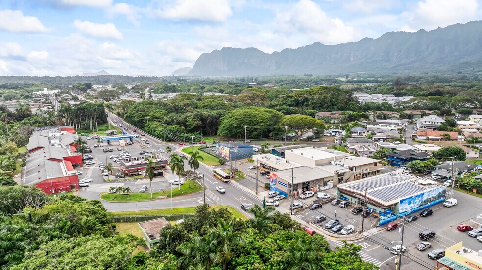 More Photos Of 41-1537 Kalanianaloe Hwy, Waimanalo General Retail For Sale