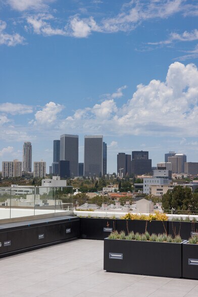 More Photos Of 9300 Wilshire Blvd, Beverly Hills Office For Lease
