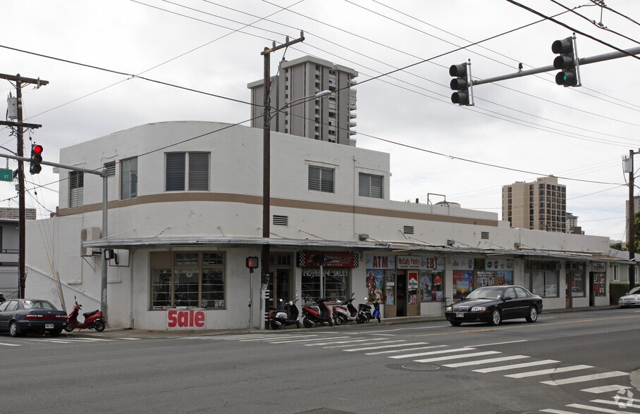 More Photos Of 841-847 McCully St, Honolulu Freestanding For Lease