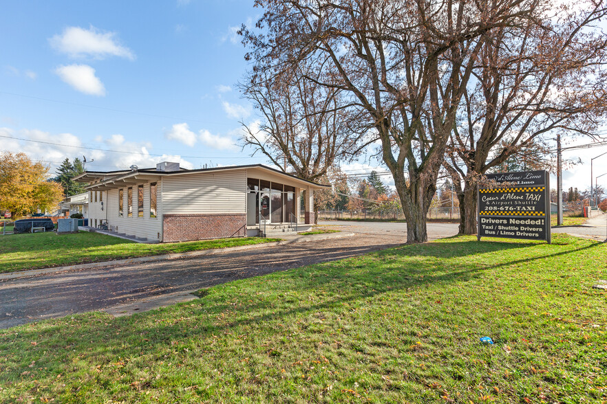 Primary Photo Of 2320 N Government Way, Coeur d'Alene Showroom For Lease