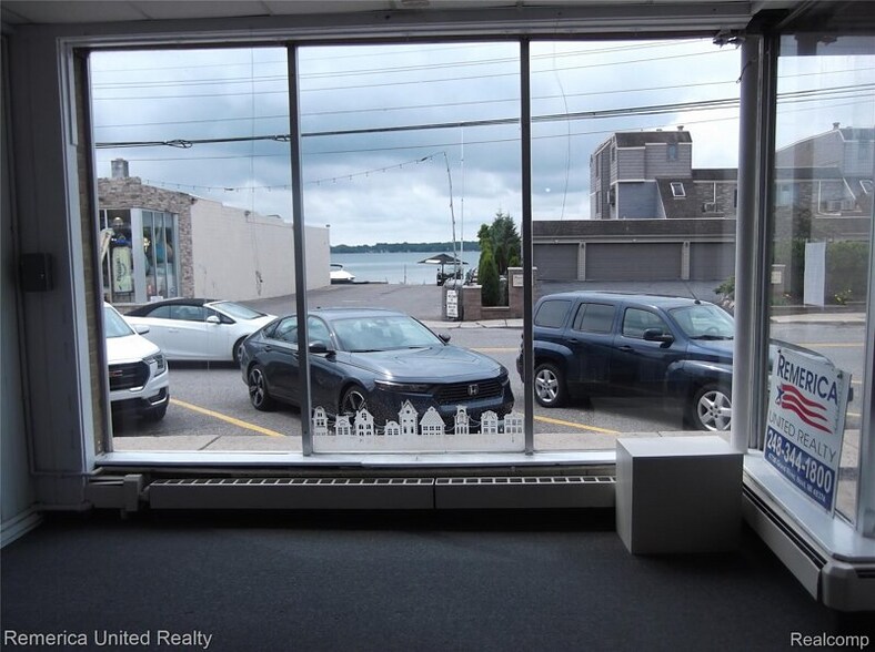 More Photos Of 121 E Walled Lake Dr, Walled Lake Storefront Retail Office For Sale