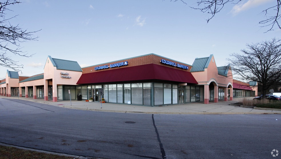 More Photos Of 600-836 E Rand Rd, Arlington Heights Unknown For Lease