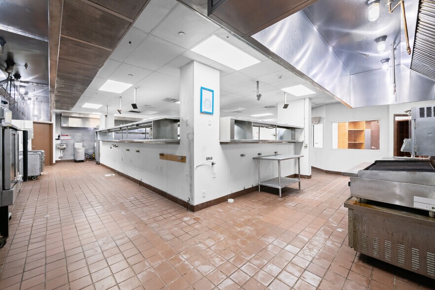 More Photos Of 15500 SW 29th St, Miramar Restaurant For Lease