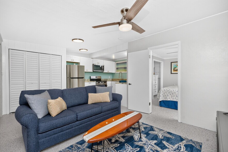 More Photos Of 1130 Gulf Blvd, Englewood Apartments For Sale