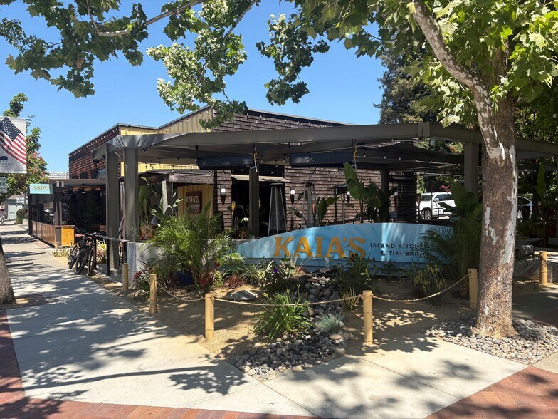 More Photos Of 480 Hartz Ave, Danville Storefront For Sale