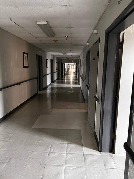 More Photos Of 1901 S Laurel St, Hope Skilled Nursing Facility For Sale
