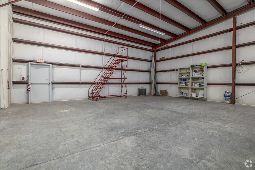 More Photos Of 1025-1045 Blanding Blvd, Orange Park Unknown For Lease