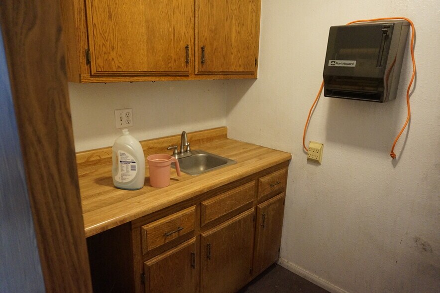 More Photos Of 15251 Boyle Ave, Fontana Warehouse For Sale