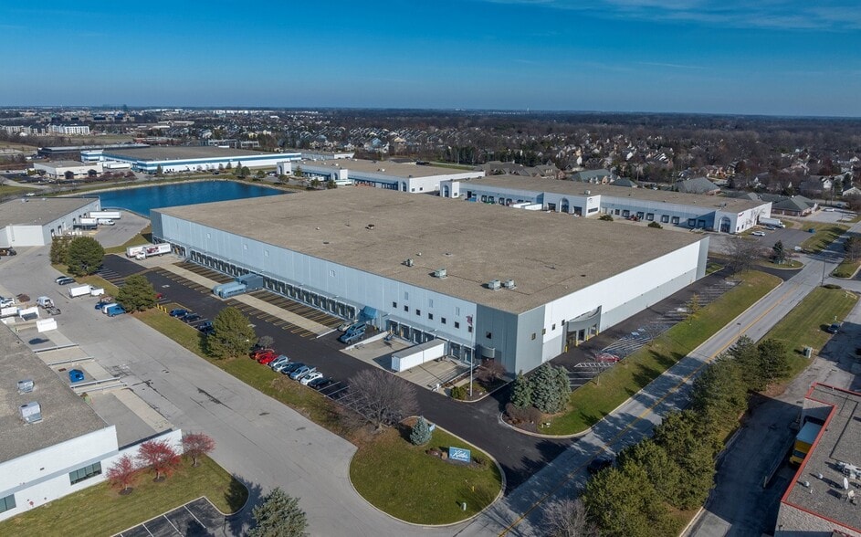 More Photos Of 8600 Roberts Dr, Fishers Distribution For Lease