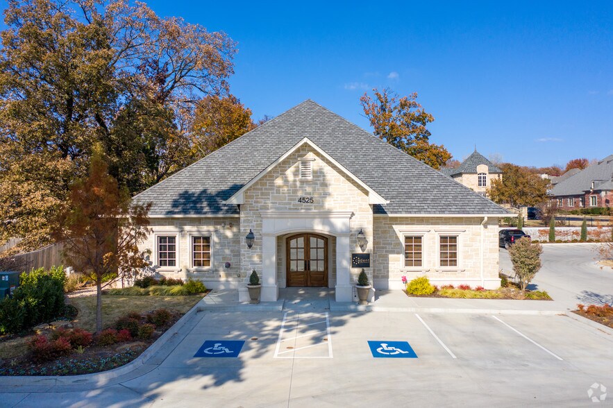 More Photos Of 4521 E 91st St, Tulsa Office For Lease