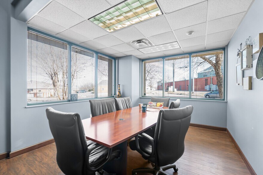 More Photos Of 112 Center Ct, Clarksville Office Residential For Sale