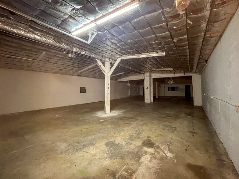 More Photos Of 2015 N Division St, Spokane Freestanding For Sale