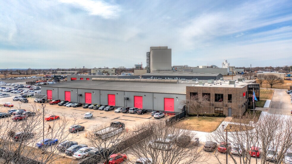 More Photos Of 20701 E 81st St, Broken Arrow Manufacturing For Sale