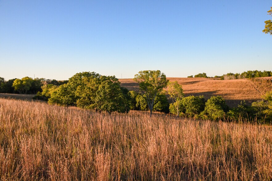 More Photos Of 0000 00000 Hi-View Dr, Manhattan Land For Sale