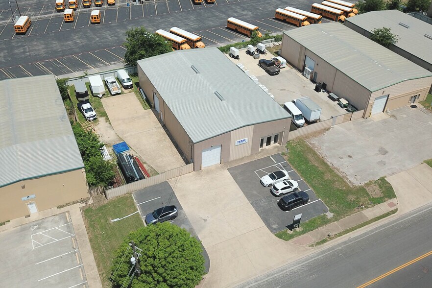 More Photos Of 13720 Immanuel Rd, Pflugerville Industrial For Sale