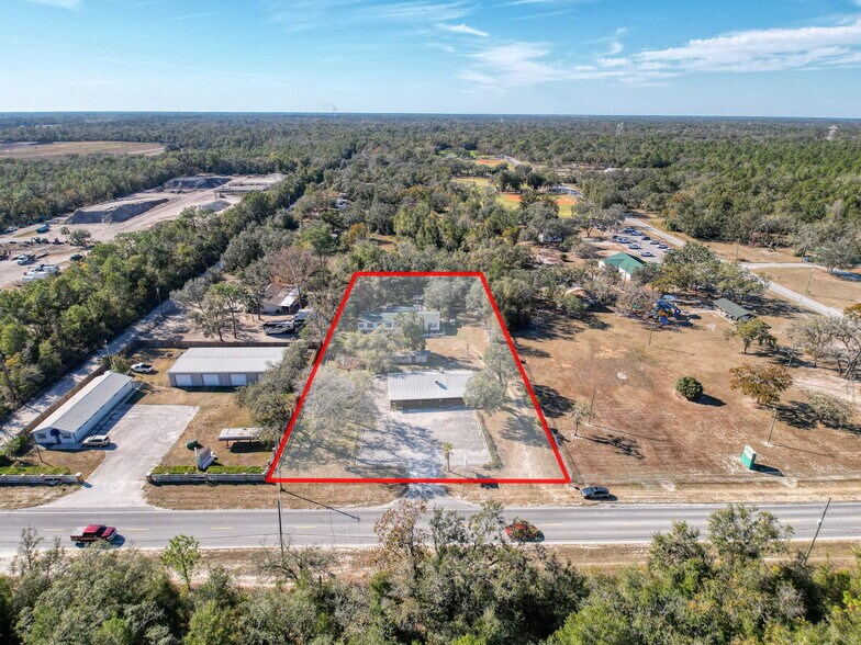 More Photos Of 15525 Shady Hills Rd, Spring Hill Restaurant For Sale