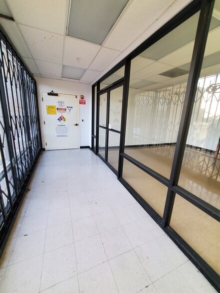 More Photos Of 1001-1015 N Aviation Blvd, Manhattan Beach Unknown For Lease