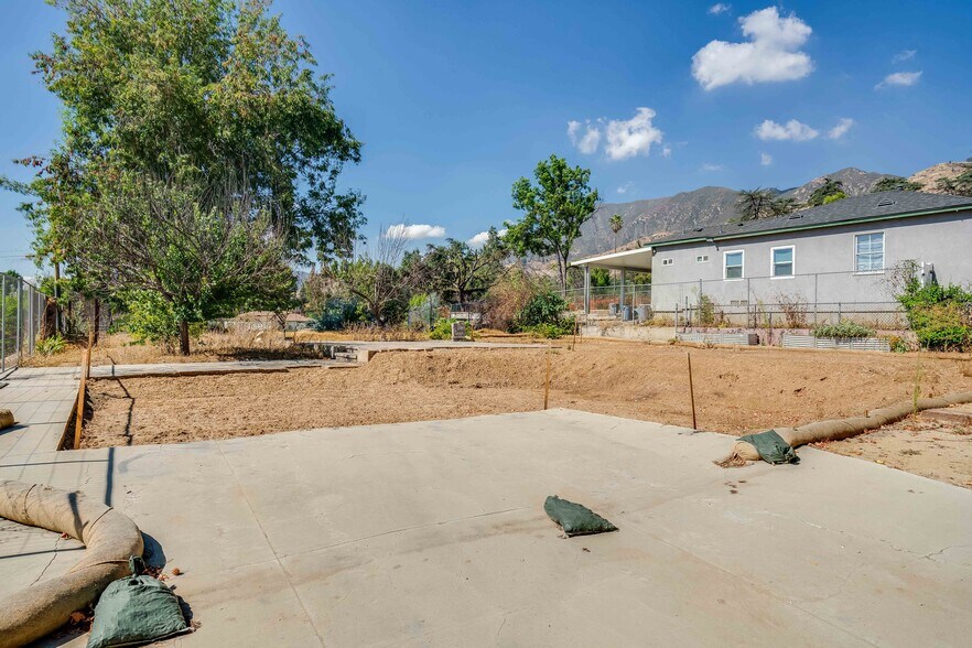 More Photos Of 3333 Raymond Ave, Altadena Land For Sale