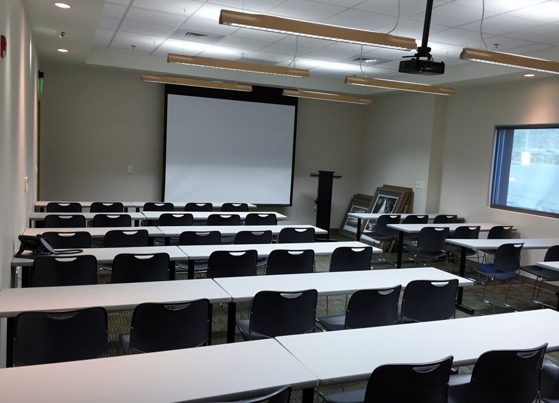 More Photos Of 4532 N Mesa St, El Paso Medical For Lease