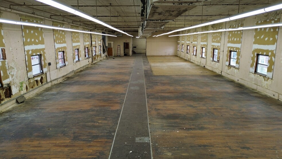 More Photos Of 101-105 Church St, Aberdeen Manufacturing For Lease